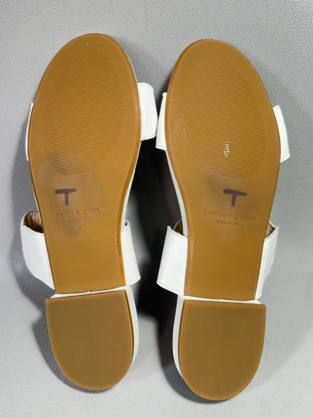 Patricia Green Palm Beach White Flat Scalloped Strap Slide Sandals - Picture 10 of 10
